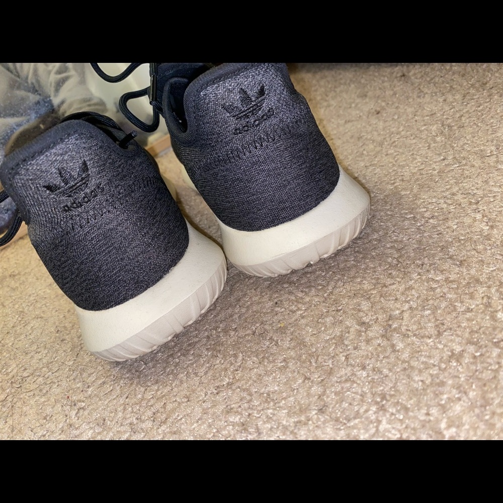 Adidas sneakers - Picture 4 of 4